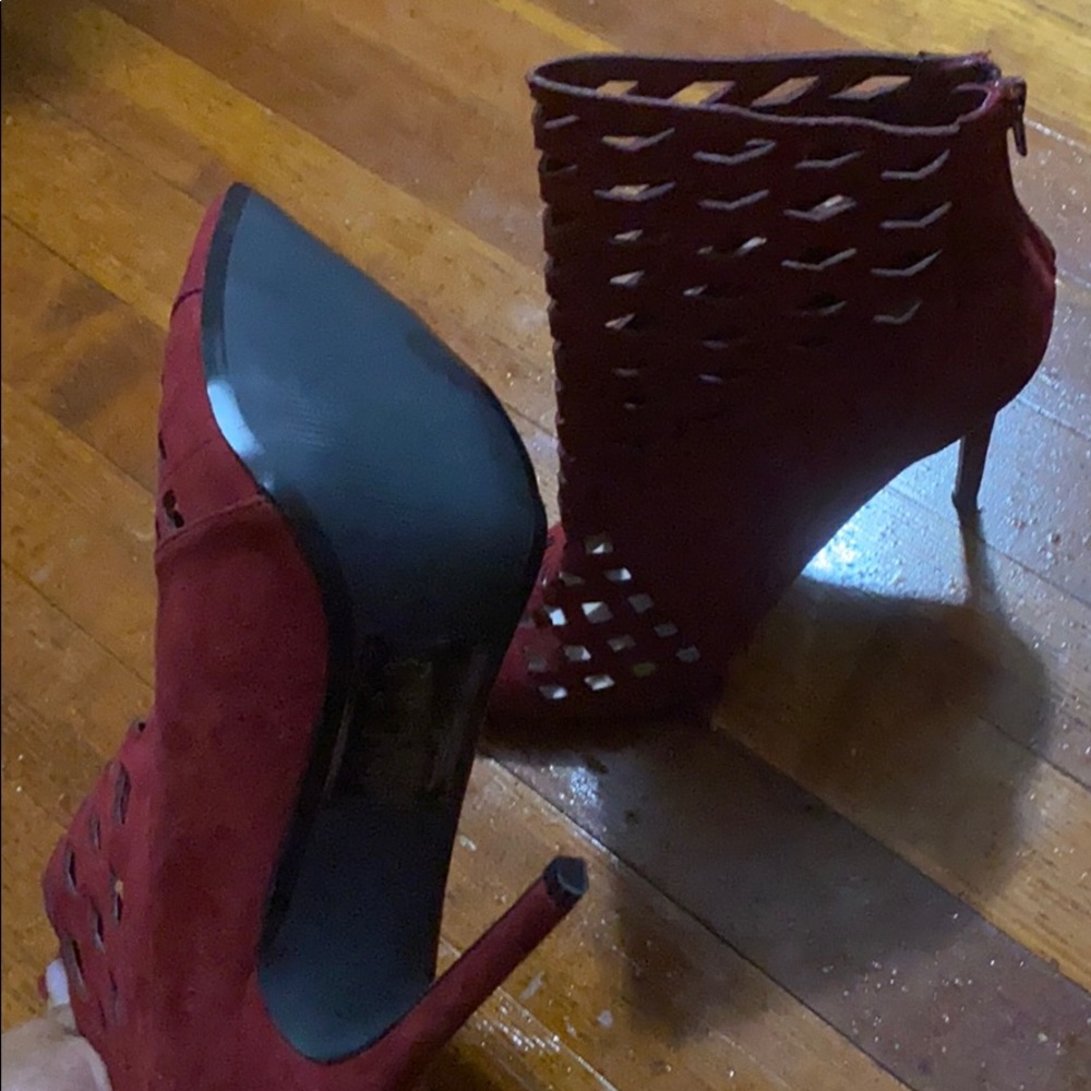 Red booties - Picture 4 of 4